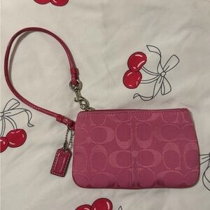 💗Y2K Coach Pink Signature Wristlet Pouch